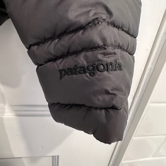 Patagonia Fiona Down Parka, Small, Black - Picture 3 of 7